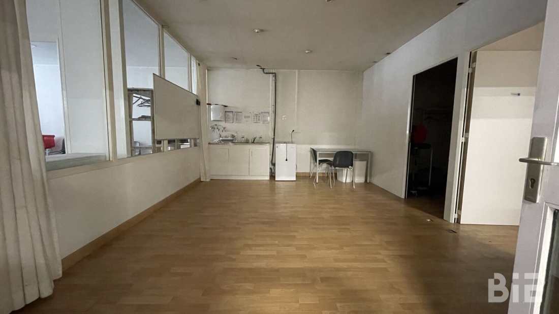 Photo 8 – Location entrepôts / activités	BORDEAUX (33000)