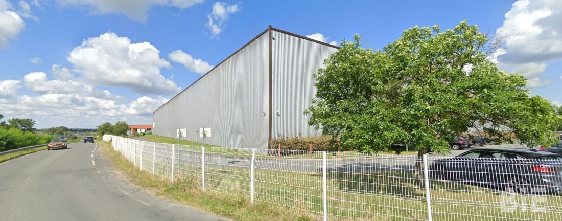 Photo 3 – Location entrepôts / activités	AMBARES ET LAGRAVE (33440)