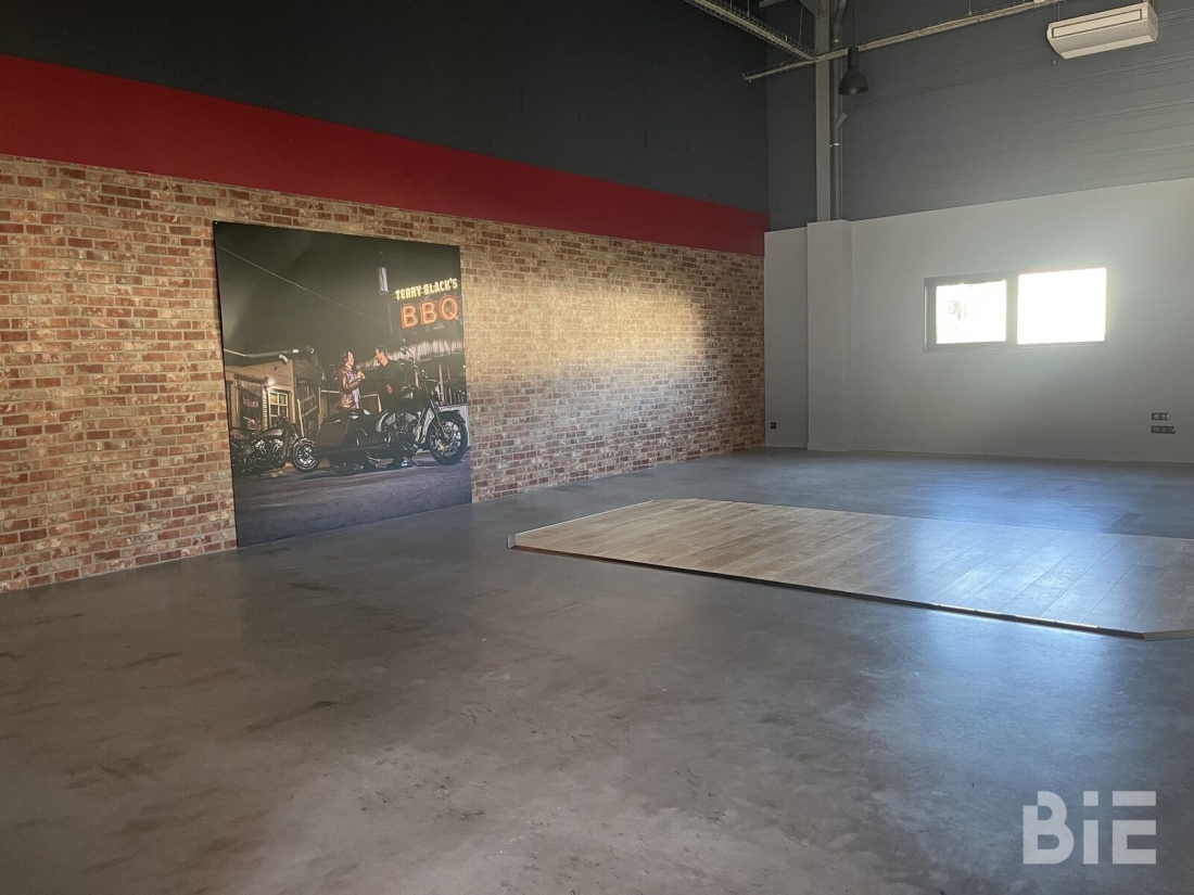 Photo 8 – Location entrepôts / activités	MERIGNAC (33700)