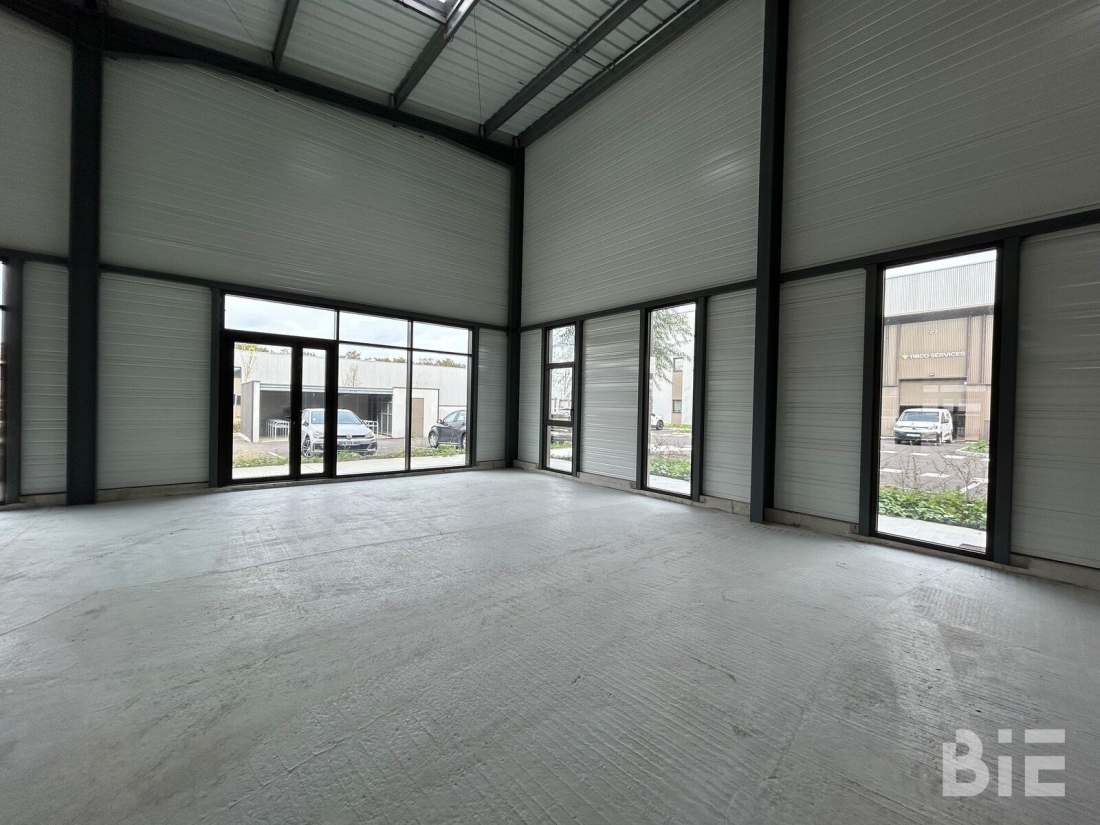 Photo 8 – Location entrepôts / activités	MERIGNAC (33700)