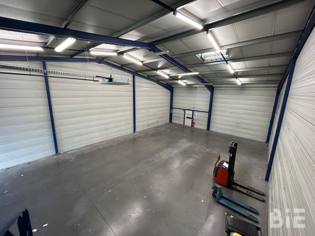 Photo 10 – Location entrepôts / activités	BEGLES (33130)