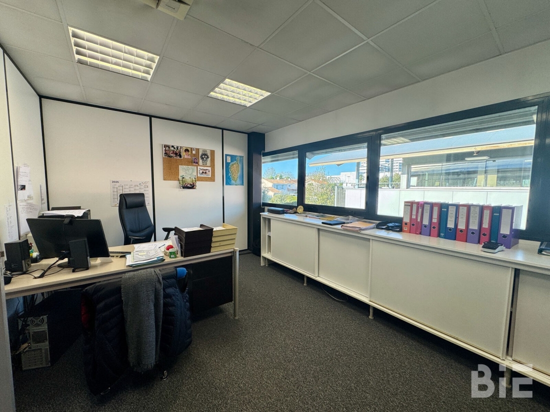 Photo 3 – Location bureaux	FLOIRAC (33270)