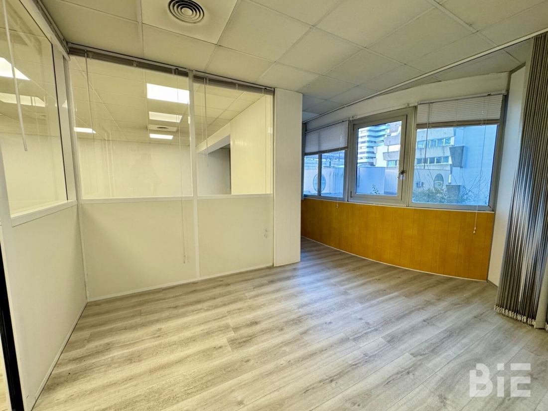 Photo 4 – Vente bureaux	BORDEAUX (33000)