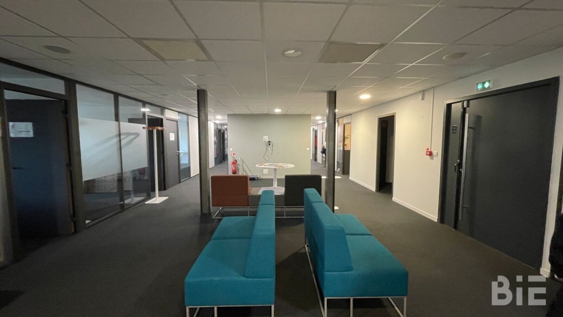 Photo 2 – Location bureaux	MERIGNAC (33700)