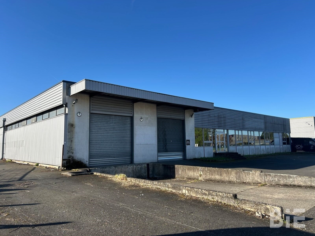 Photo 2 – Vente entrepôts / activités	BORDEAUX (33300)