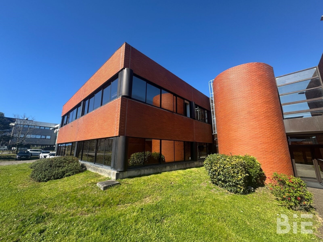 Photo 1 – Location bureaux	MERIGNAC (33700)