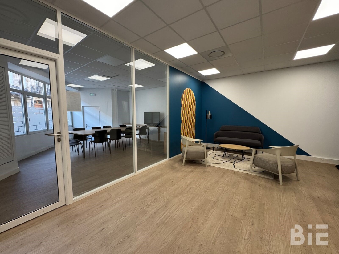 Photo 2 – Vente bureaux	BORDEAUX (33000)