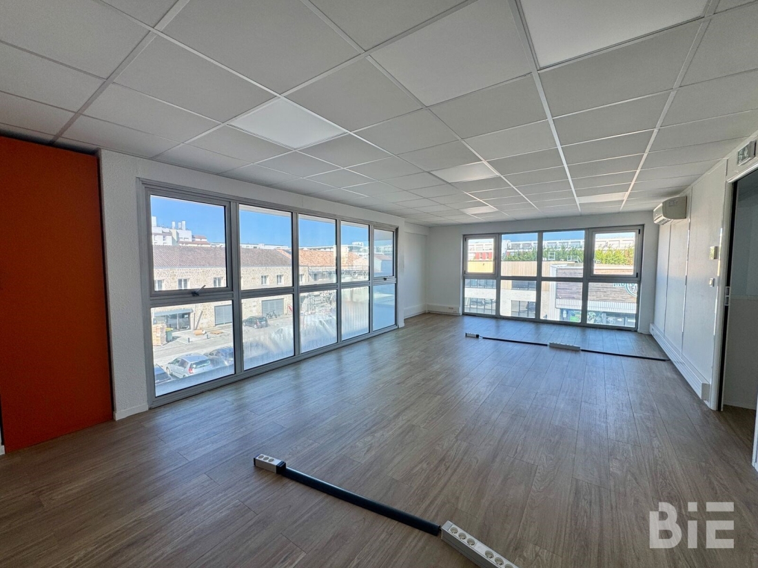Photo 5 – Location bureaux	BORDEAUX (33300)