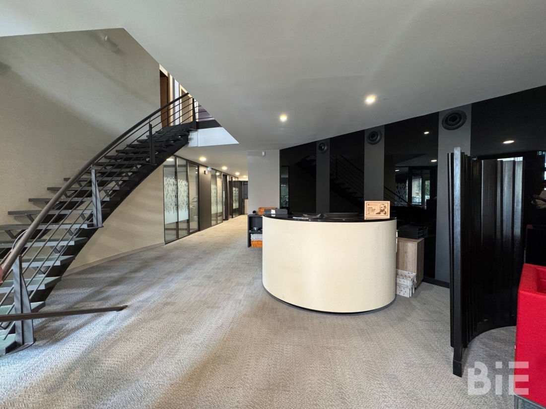 Photo 2 – Location bureaux	BORDEAUX (33300)