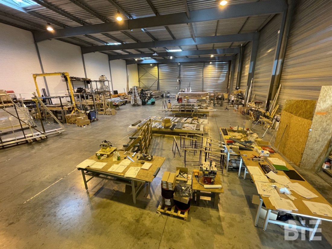 Photo 2 – Location entrepôts / activités	SAINT JEAN D'ILLAC (33127)