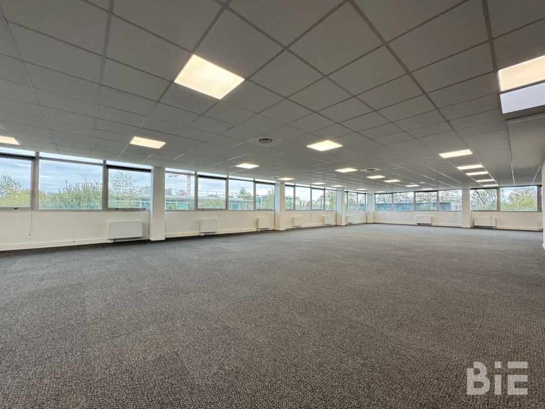 Photo 2 – Location bureaux	PESSAC (33600)