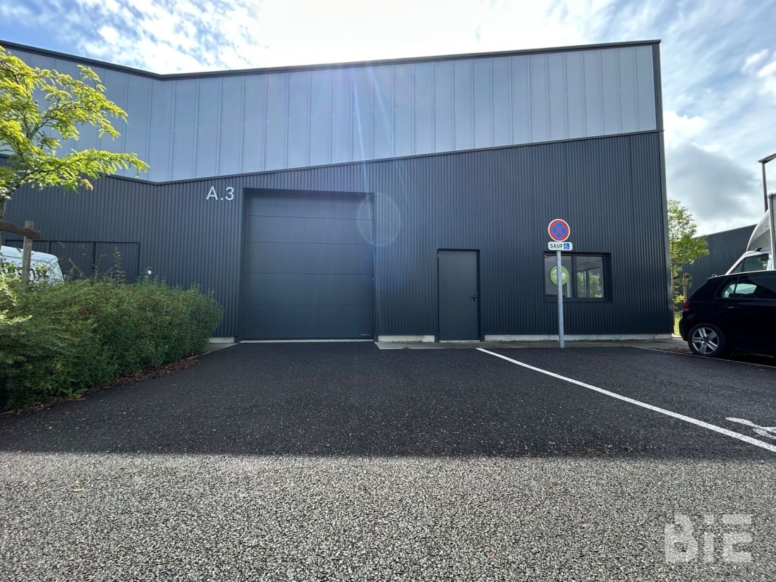 Photo 1 – Location entrepôts / activités	MERIGNAC (33700)