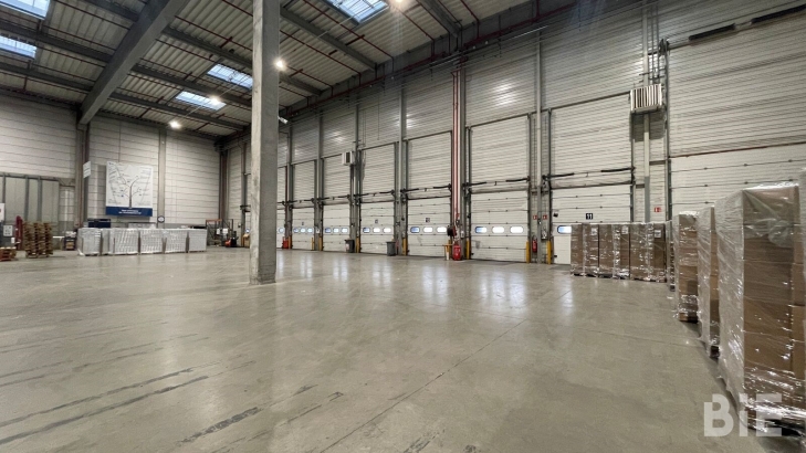 Photo 1 – Location entrepôts / activités	BLANQUEFORT (33290)