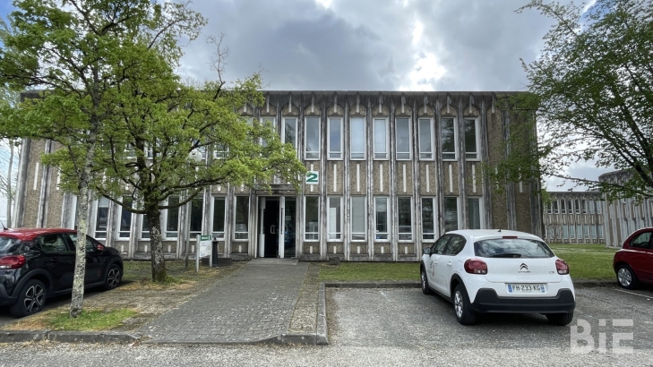 Photo 1 – Location bureaux	BORDEAUX (33300)