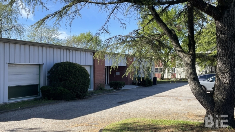 Photo 1 – Location entrepôts / activités	MERIGNAC (33700)