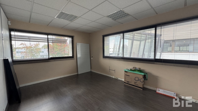 Photo 1 – Location bureaux	GRADIGNAN (33170)