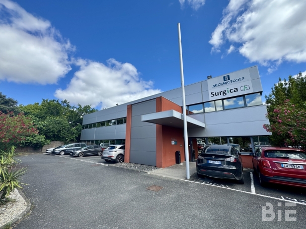 Photo 1 – Location bureaux	MERIGNAC (33700)