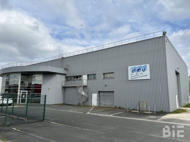 Photo 1 – Vente entrepôts / activités	SAINT ANDRE DE CUBZAC (33240)