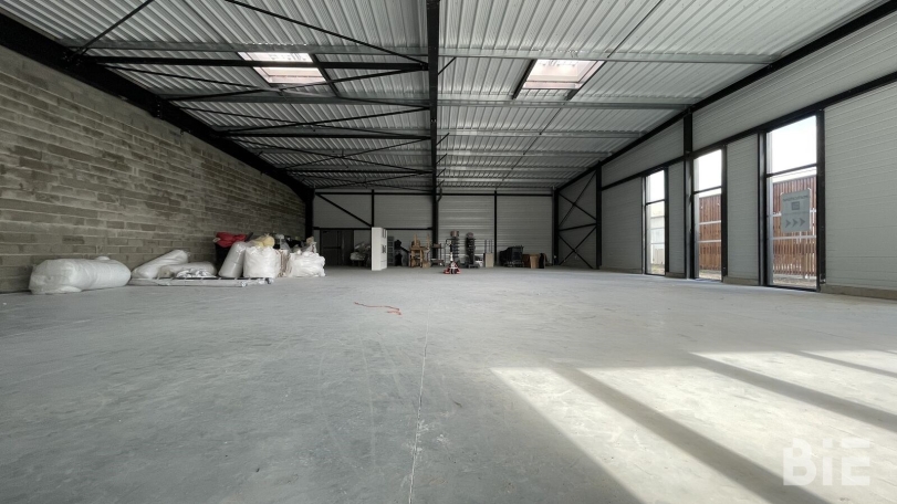 Photo 1 – Location entrepôts / activités	SAINTE EULALIE (33560)