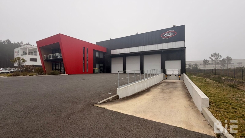 Photo 1 – Vente entrepôts / activités	MERIGNAC (33700)